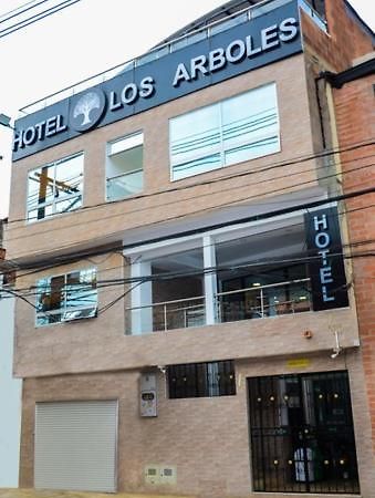 Casa Hotel Los Arboles Bello Exterior photo